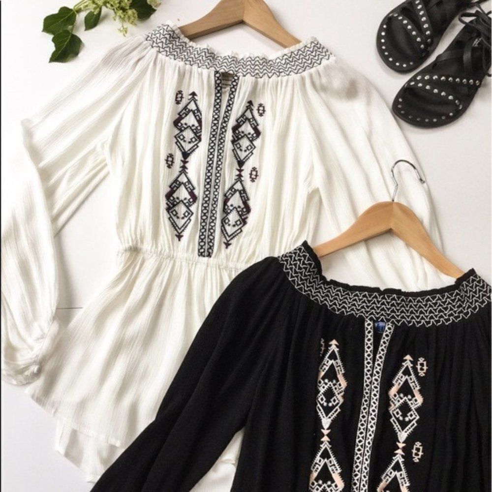 𝅺boho Off Shoulder Embroidered Blouse White & Black - Picture 3 of 10